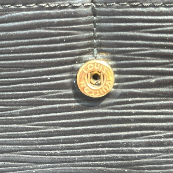 Vintage LV Black EPI Wallet - Picture 9 of 17